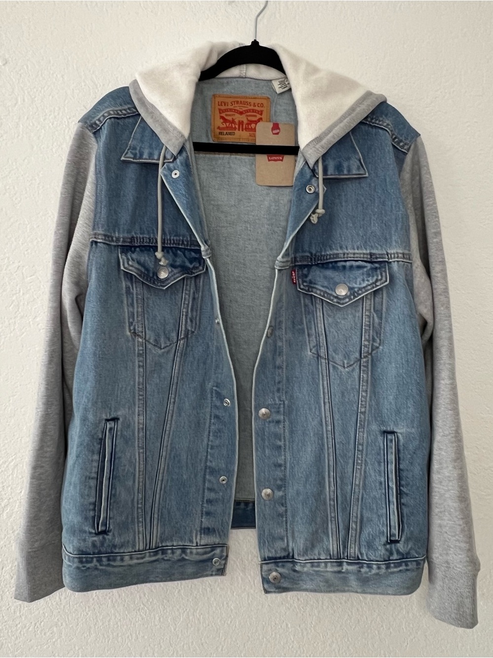 NWT Levi’s Mens Large Relaxed Hybrid Trucker Jacket Blue Denim Gray Fleece Hood